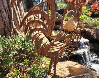 Decoración de gallo para jardín, arte de gallo de metal para jardín, arte de gallinas para jardín, estaca de gallo para jardín, estanque de patio