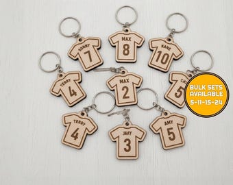 Personalised football Shirt keyring, Any Name Number football shirt, football team keyrings, Personalised football Gifts, Party Favours