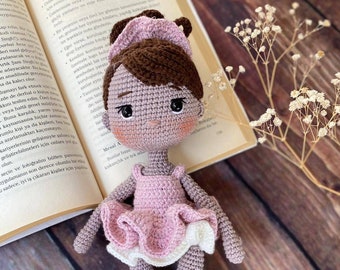 Muñeca Balerina de crochet, Muñeca princesa Amigurumi en venta, Muñeca de crochet terminada, Muñeca de piel oscura de crochet