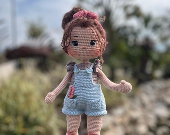 Poupée au crochet à vendre, poupée Amigurumi faite main, poupée en peluche