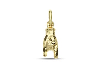 18k Yellow Gold Mano Cornuta Pendant