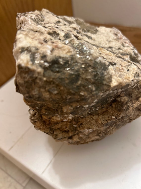 Square Gold Rocks Quartz Rock Gold Tourmaline Quartz Madagascar 75gr 50mm | 9€ | Ref