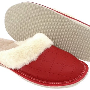 Women&#39;s home slippers Polish product
