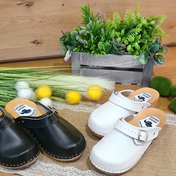 Volle Clogs mit Buckle Medical Orthopedic Clogs