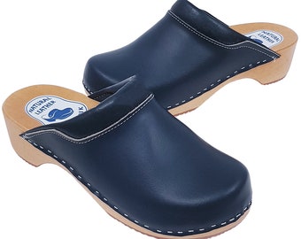 Women Leather Clogs Wood Medical Clogs Very Comfortable Womens Shoes Soft Pad