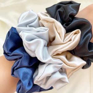 100% Pure Mulberry Silk Scrunchie | 22 momme | Silk Hair Ties | Black, Champagne, Champagne Pink, Mauve, Lavender, Navy, Grey