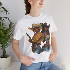 Melanin Rodeo-skjorta - Svart western cowgirl-t-shirt, afro-vilda västern-kläder, lantligt mode, XS-5XL mjuk överdimensionerad grafisk t-shirt. bild 2