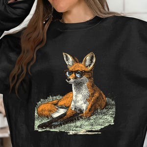 Cool Fox Sweatshirt, Animal Graphic Pullover, Casual Outfit, Unisex Sweater, Trendy Clothing, Unique Design, Fun Apparel, Cozy Wear