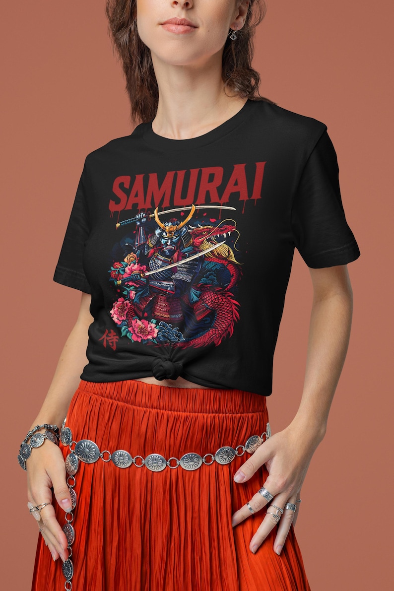 May include: Black t-shirt with a graphic of a samurai warrior and a red dragon. The word "SAMURAI" is printed in red across the top. The design includes swords, flowers, and Japanese characters.