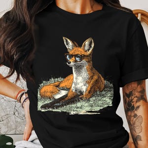 Fox Wearing Glasses T-Shirt, Cool Fox Graphic Tee, Hipster Animal Shirt, Quirky Fox Lovers Gift, Cute Fox Top, Casual Outdoor Wear