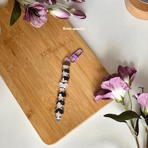 Porte-clés en acrylique BTS Purple String