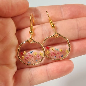 Handmade pressed flowers Resin Gold Dangle drop earrings, Flower earrings, real flower, resin earring, cute earrings, unique gift for her image 2