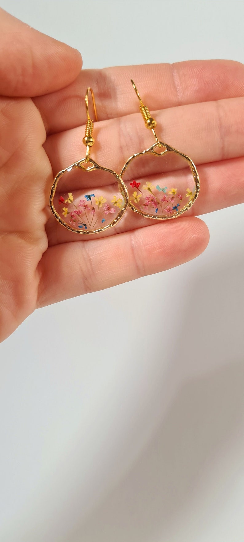 Handmade pressed flowers Resin Gold Dangle drop earrings, Flower earrings, real flower, resin earring, cute earrings, unique gift for her image 2
