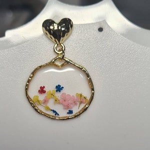 Handmade pressed flowers Resin Gold Dangle drop earrings, Flower earrings, real flower, resin earring, cute earrings, unique gift for her image 9