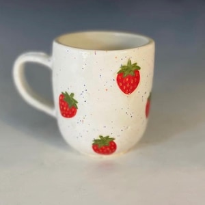 Gemacht, um Keramik Erdbeer-Becher zu bestellen