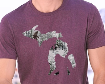 Camiseta de Pie Grande de Michigan: Camiseta de Sasquatch del Bosque Evergreen