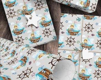 Papel de regalo con diseño náutico de osito de peluche: Papel de regalo con temática marina en acuarela