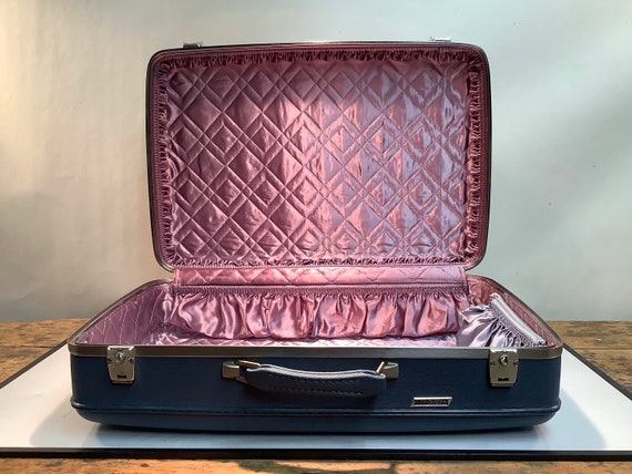 Vintage American Tourister Tri Taper Suitcase - image 6