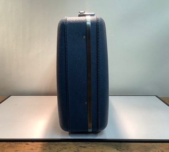 Vintage American Tourister Tri Taper Suitcase - image 5