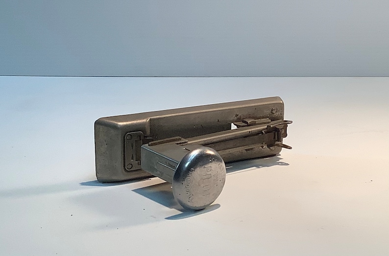 Stapler Pilot Antique Pilot Stapler Model 402-D - Etsy