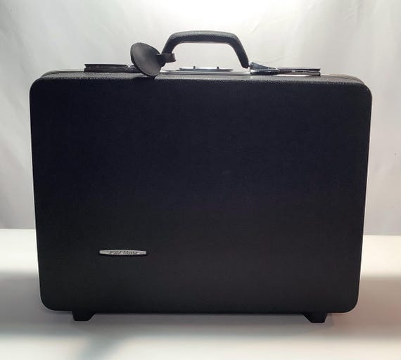 Basic Black Travelmaster Suitcase - image 1