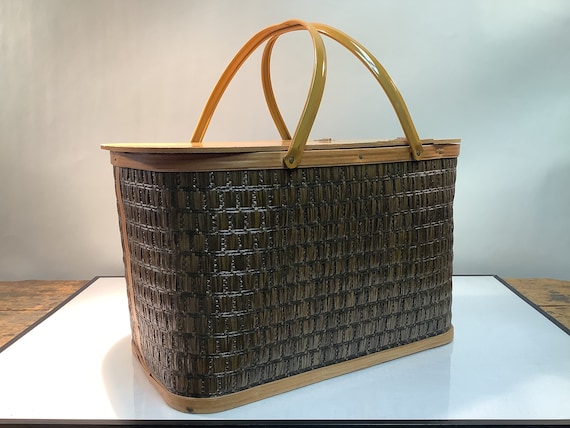 Vintage Brown Wicker Hawkeye Picnic Basket - image 1