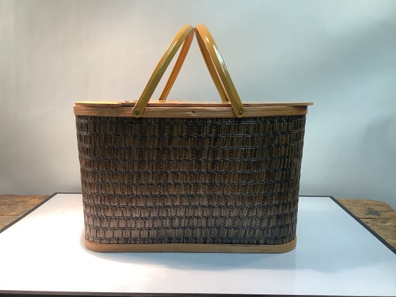 Vintage Brown Wicker Hawkeye Picnic Basket - image 2