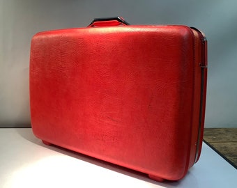 Cherry American Tourister Pullman Suitcase