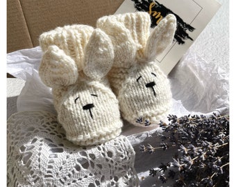 Knitted Bunny baby booties