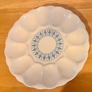 Vintage Homer Laughlin 1950’s Richelieu Fleur de Lis Egg Platter. Beautiful Egg Plate for Spring.