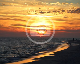 Hermosa playa puesta de sol Golfo de México Arena, olas, parcialmente nublado, increíbles reflejos de nubes Descarga digital instantánea de alta resolución