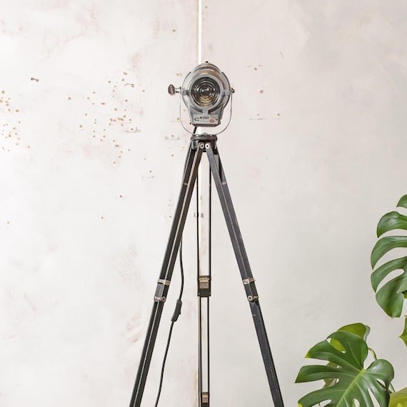Ianiro Mizar 204 Vintage Studio Spotlight on Zeiss Ikon Tripod
