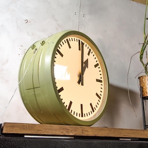 1950s Double sided Light-up Station Clock by RFT, Rundfunk und Fermelde Technik Germany, Diameter Ø75 CM, LED and Quartz converted