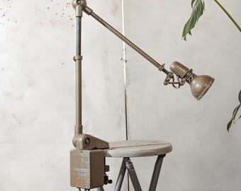 1950s Lumina Breveté Clamp lamp, Vintage 2 arm Articulated Workshop light made in France | Retro Table Desk lamp, Brown Sewing lighting
