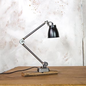 Vintage 1950s EDL England Industrial Machine Lamp, Polished 2 arm Workshop Desk lamp, Restored and renovated Task Lamp, Articulated Lighting