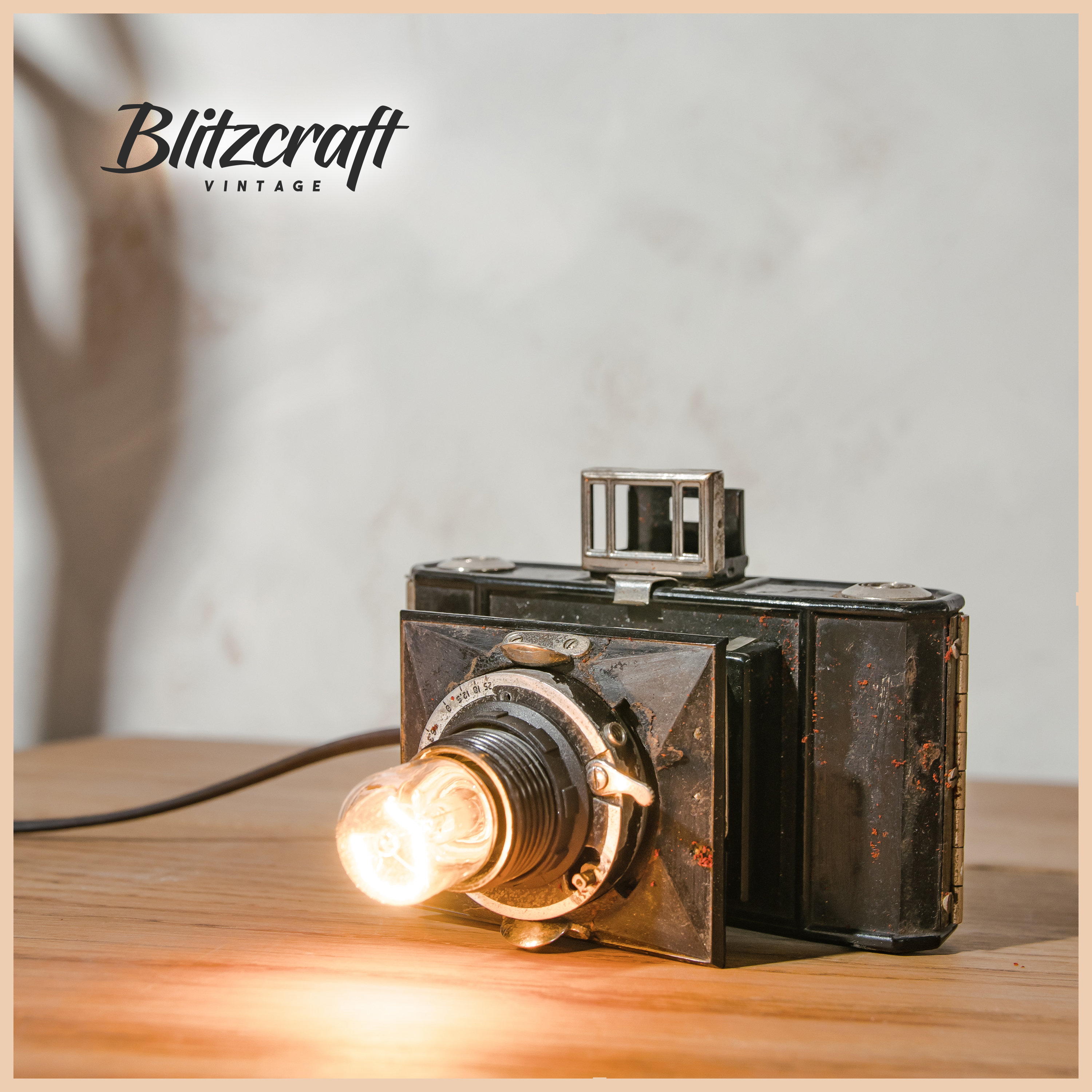 Steampunk 1930s Old Camera Desk Lamp, Old Folding Minolta Vest
