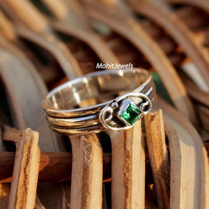 Emerald Ring, Women Ring, 925 Silver Ring, Handmade Ring, Natural Emerald, Dainty Ring, Emerald Jewelry, Gemstone Ring, May Birthstone