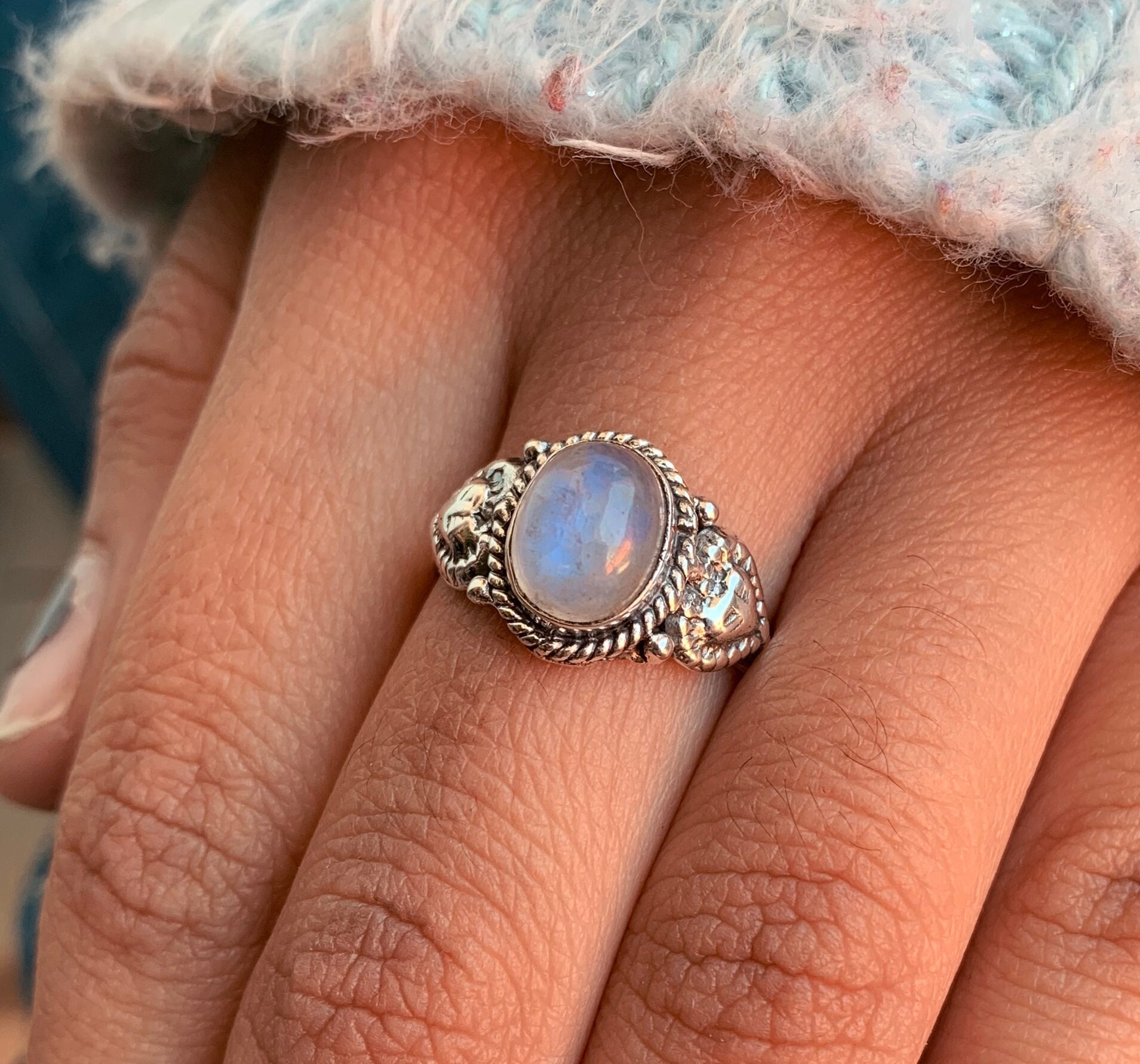 Rainbow Moonstone Ring, Leaf Ring, Vintage Ring, June Birthstone, Natural Moonstone  Ring, Flower Ring, Silver Branch Ring, Solid Silver Ring - Etsy