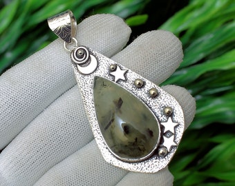 Prehnite Pendant, Dainty Pendant, 925 Silver Pendant, Women Pendant, Natural Prehnite, Statement Pendant, Prehnite Jewelry, Gemstone Pendant