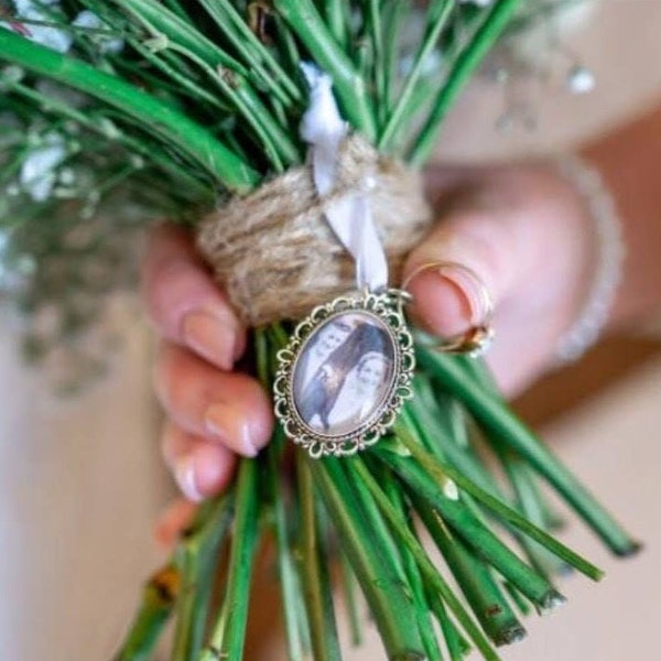 Photo wedding  Bouquet Charms/ Photo memorial wedding  Bouquet Charms/ Loved ones memorial photo Charm for wedding bouquets