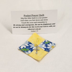 Daisy Pocket Prayer Quilt