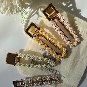 Alligator Hair clip, Handmade Hair Accessories, Flower Hair Clip, Beaded Daisy Hair Clips, Summer Accessories, Handmade in UK
