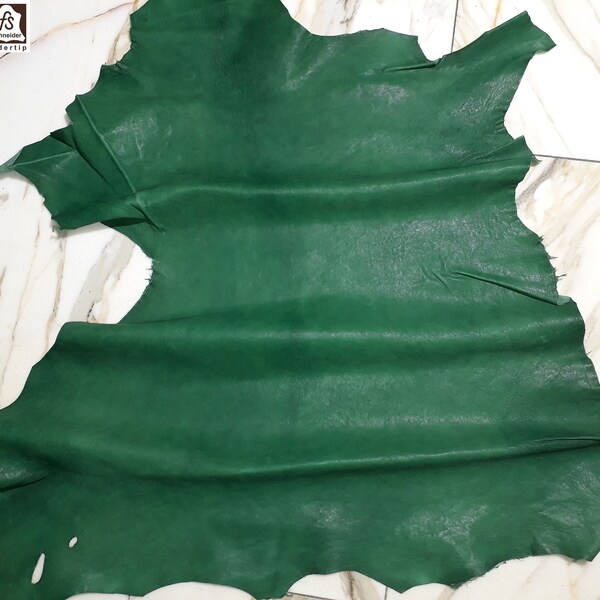 LEATHER TIP E71924-V, leather scraps, 1 leather skin 0.7 mm, emerald green nappa