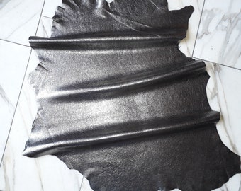 LEATHER TIP E71094-DE, leather remnants, 1 leather skin 0.6 mm, silver grey metallic