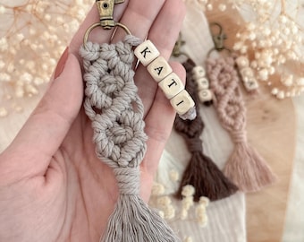Macrame Keyring -Bloom- || Personalizable with Name | Handmade Name Tag | Keyring | Unique Gift Idea