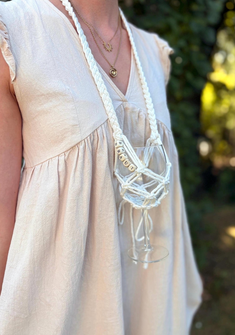 Macrame wine glass holder for wearing around the neck | Personalized with name | Gift for wine lovers | Boho accessory for wine hikes | Hen party outfit idea image 1