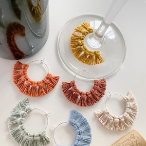Macrame Wine Charms (set of 4, 6 or 8), Wine Charm Set, Gift for Her, Boho Home, Wine Glass Markers, Wine Night