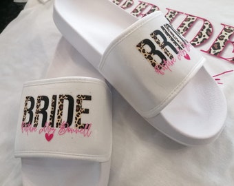 Novia para ser deslizadores, zapatillas, chanclas, futura señora, regalo de despedida de soltera, despedida de soltera, personalizado, personalizado, playa. Añade tu propio diseño