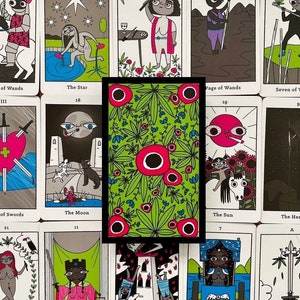 Vier twintig tarotkaarten, orakelwaarzeggerij, stoner marihuana wietliefhebber occulte kaarten beginner rider Waite tarotgids.