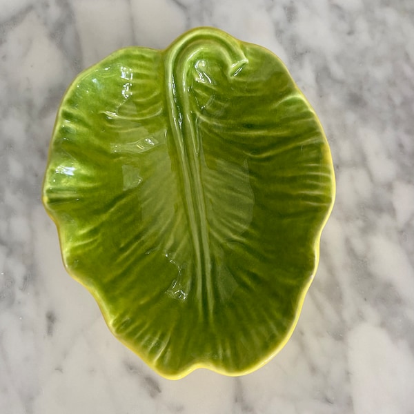 Vintage OLFAIRE Leaf / Cabbage Dish - 328 - Made in Portugal